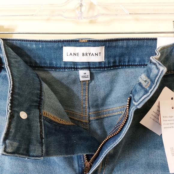 Lane Bryant NWT Light Wash Paint Splatter Signature Fit Boyfriend Capri Jeans 18 - Picture 6 of 15